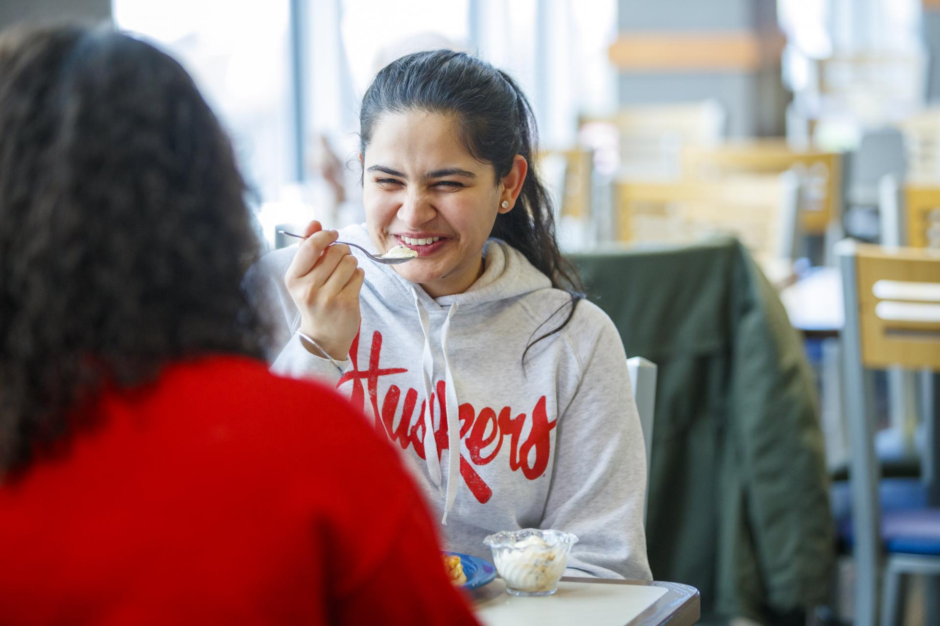 Students eat gelato in the Abel Dining Center